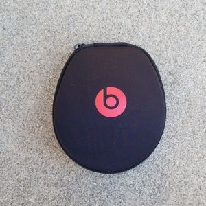 Beats by Dre Headphone case